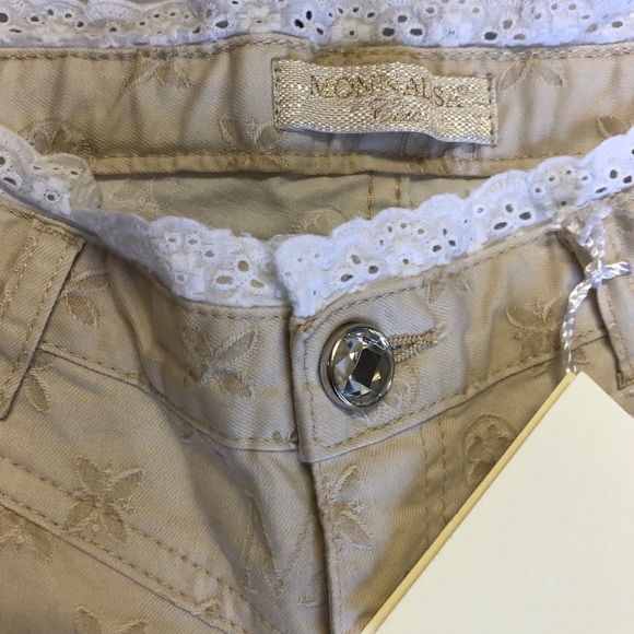 NWT beige monogram Bermuda pants - Picture 4 of 8